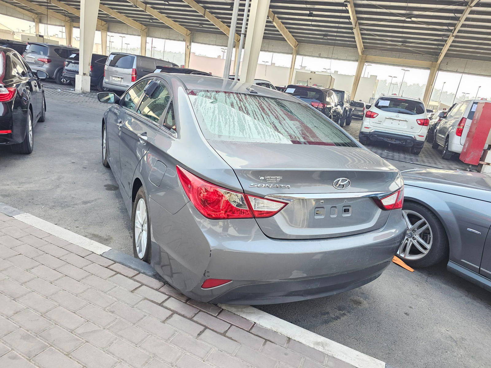 2014 HYUNDAI SONATA — 124514 Miles — Lot B4AC3EH873915 — Souq - Marhaba Auctions Used Cars - Image 4