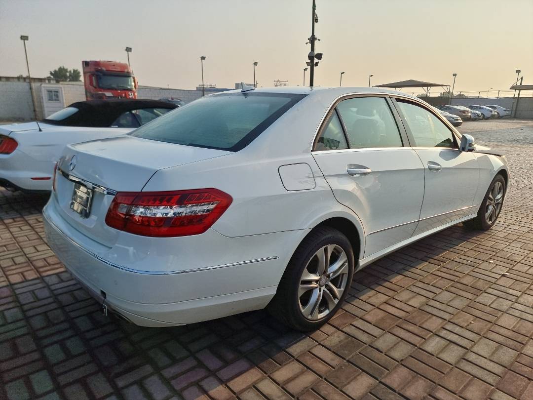 2010 MERCEDES BENZ E 350 — 149804 Miles — Lot 125487 — Ind. 12 - Marhaba Auctions Used Cars - Image 5