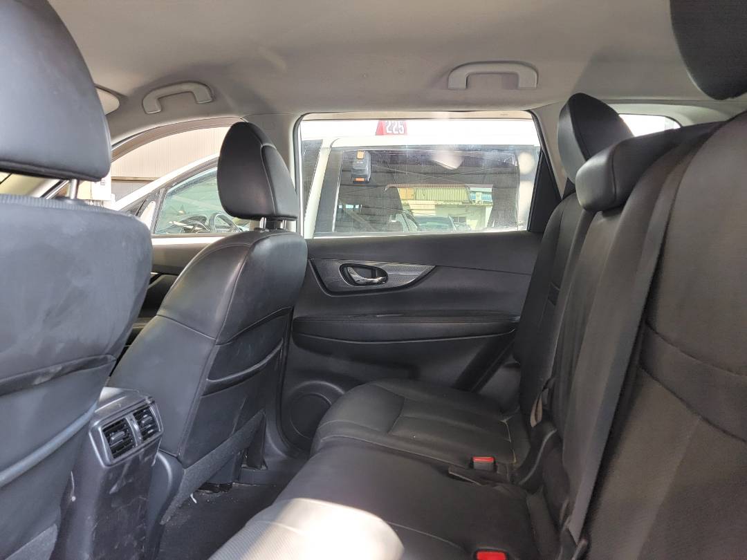 2015 NISSAN ROGUE — 120012 Miles — Lot 819582 — Main - Marhaba Auctions Used Cars - Image 7