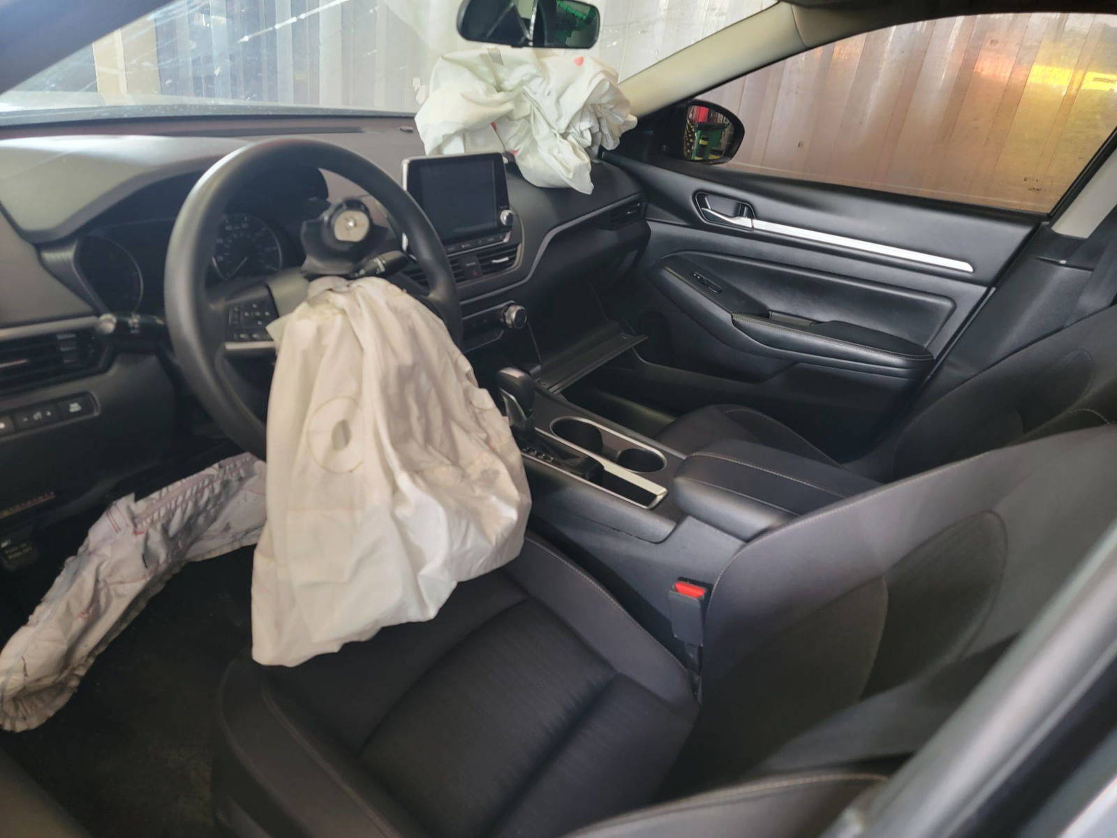 NISSAN ALTIMA 2022 - Marhaba Auction Used Cars - Image 8