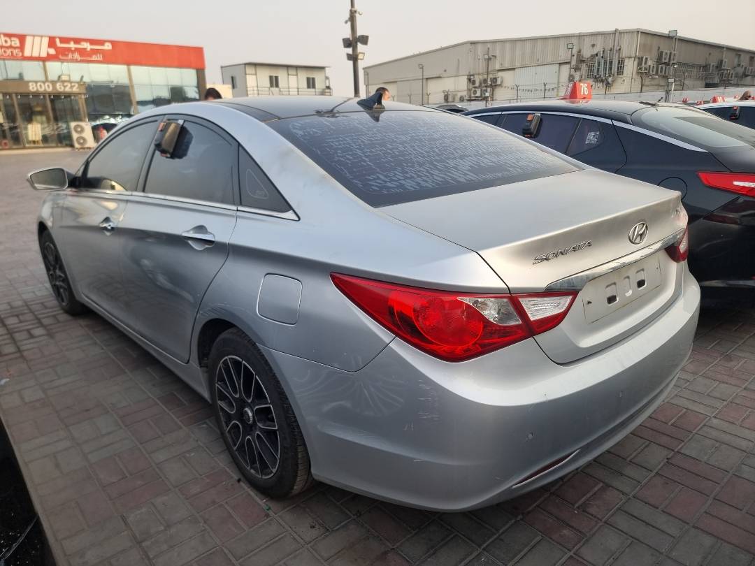 2010 HYUNDAI SONATA — 129423 KM — Lot 124578 — Ind. 12 - Marhaba Auctions Used Cars - Image 5