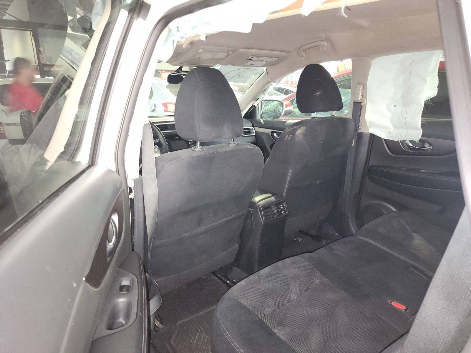 2016 NISSAN ROGUE — 150047 KM — Lot 47379435 — Al Quoz - Marhaba Auctions Used Cars - Image 8
