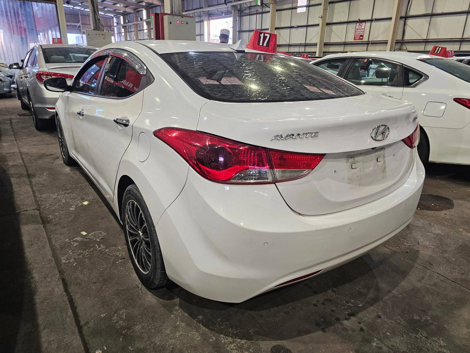 2012 HYUNDAI AVANTE — 126624 KM — Lot 530459 — Main - Marhaba Auctions Used Cars - Image 4