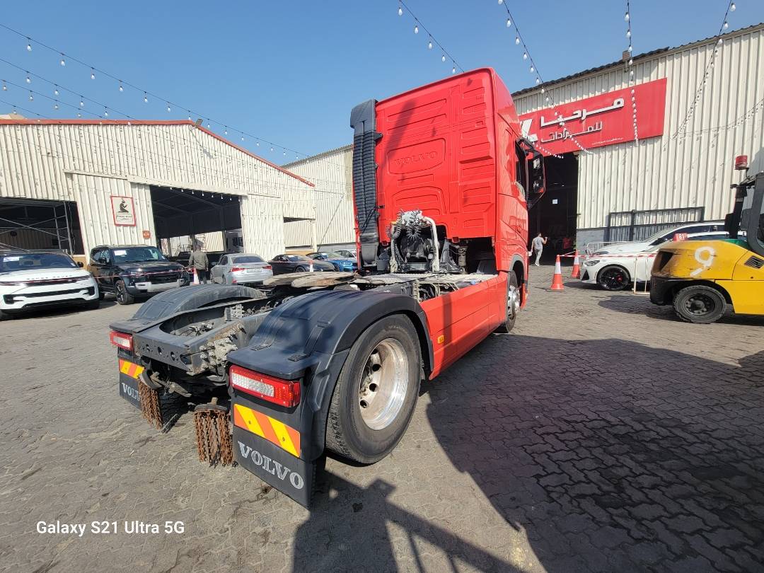 2017 VOLVO FH-Series — 1133036 KM — Lot A808967 — Al Quoz - Marhaba Auctions Used Cars - Image 6
