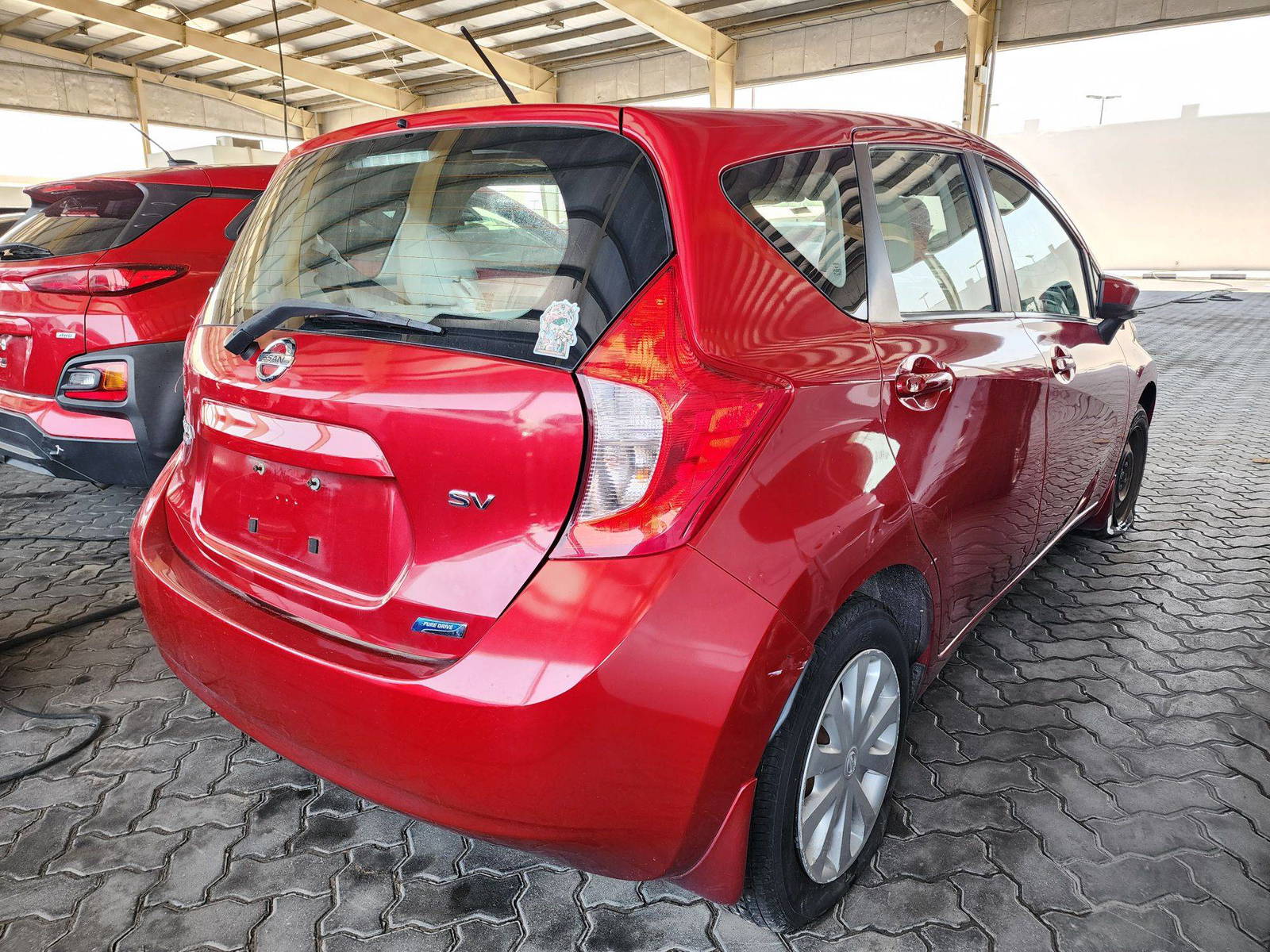 2015 NISSAN VERSA NOTE — 166560 Miles — Lot 39074553 — Souq - Marhaba Auctions Used Cars - Image 4
