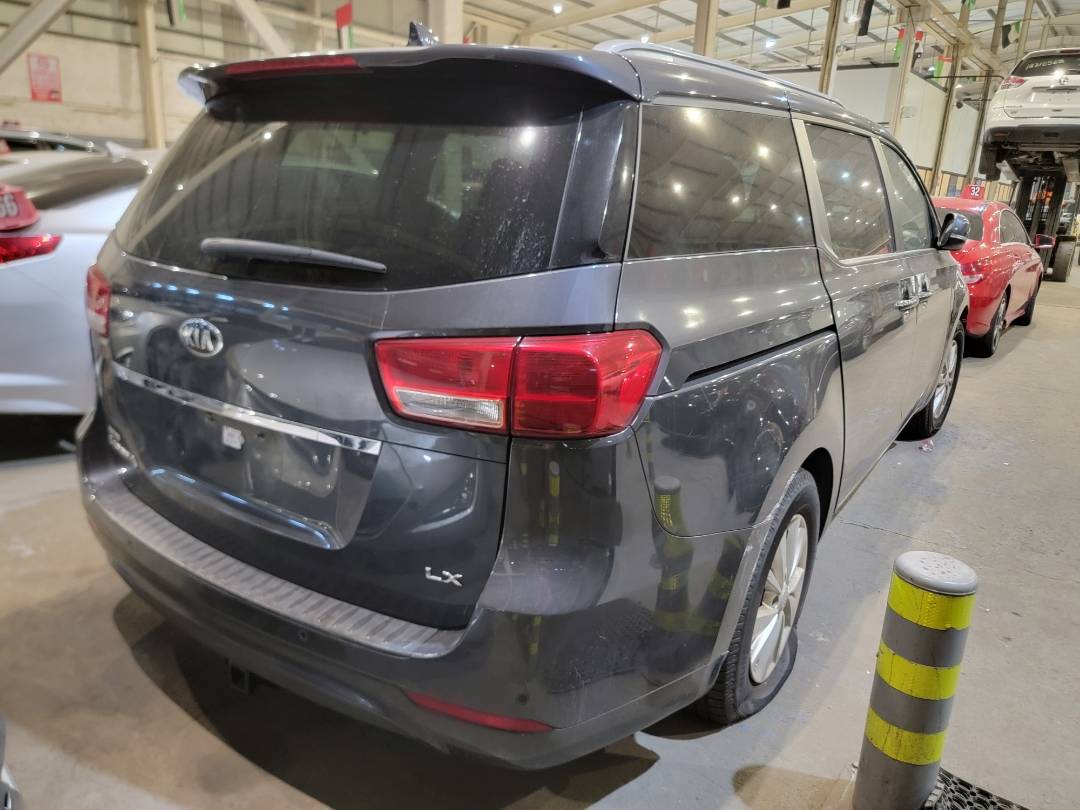 2017 KIA SEDONA — 140440 Miles — Lot 2H6283197 — Main - Marhaba Auctions Used Cars - Image 3