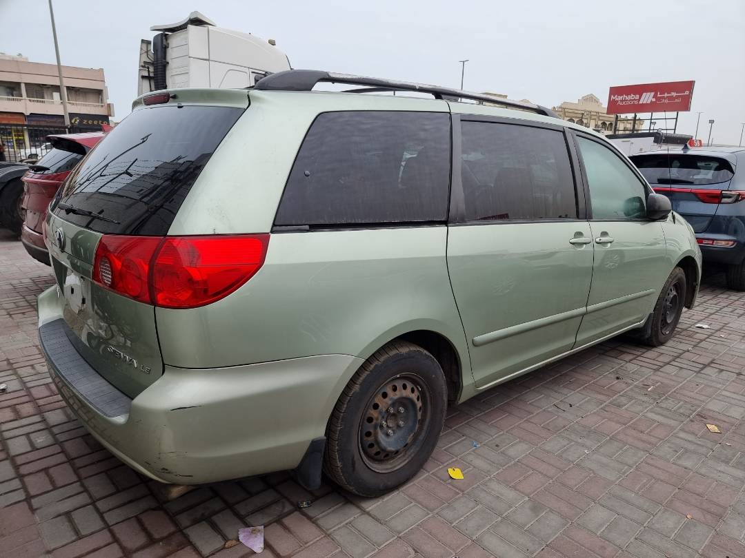 2009 TOYOTA SIENNA — 244127 Miles — Lot 215487 — Ind. 12 - Marhaba Auctions Used Cars - Image 4