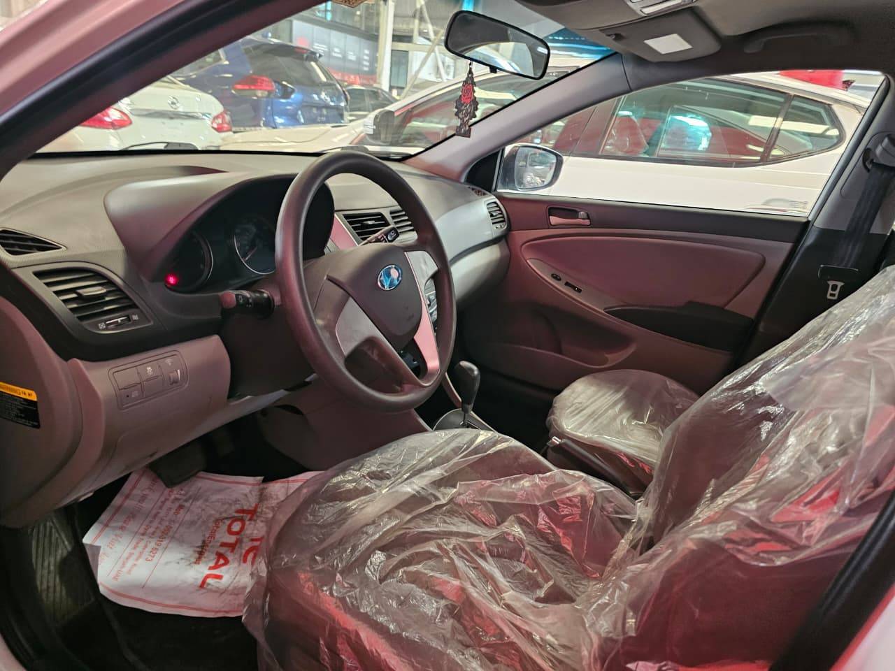 HYUNDAI ACCENT 2017 - Marhaba Auction Used Cars - Image 8