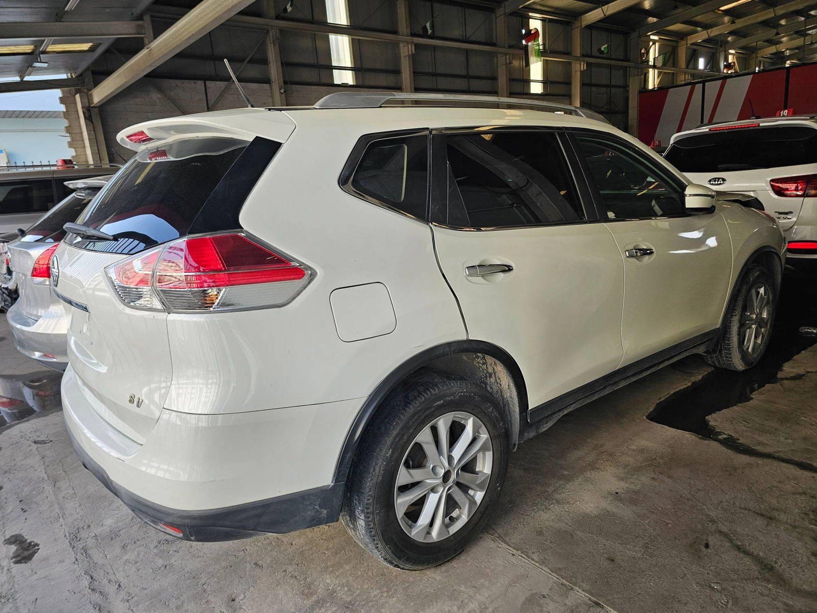Nissan Rogue 2016 view 2