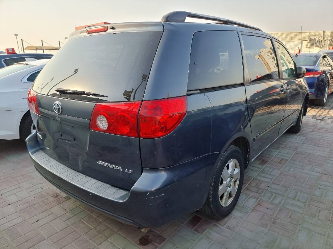 2008 TOYOTA SIENNA — 184234 Miles — Lot 125487 — Ind. 12 - Marhaba Auctions Used Cars - Image 4