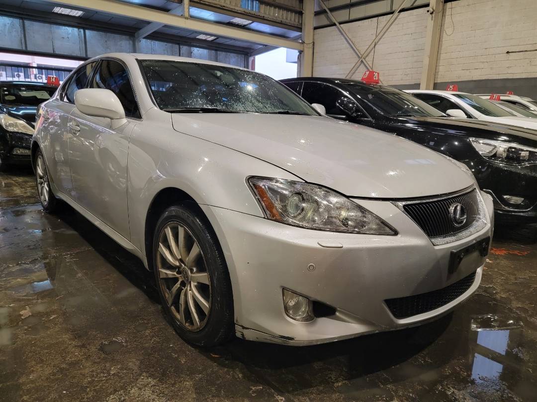 2007 LEXUS IS 250 — 192461 KM — Lot 033624 — Main - Marhaba Auctions Used Cars - Image 4