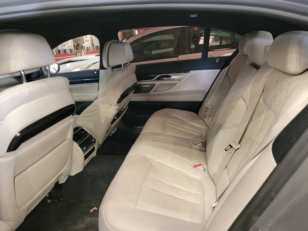 2020 BMW 750 XI — 27772 Miles — Lot LGM26976 — Main - Marhaba Auctions Used Cars - Image 8