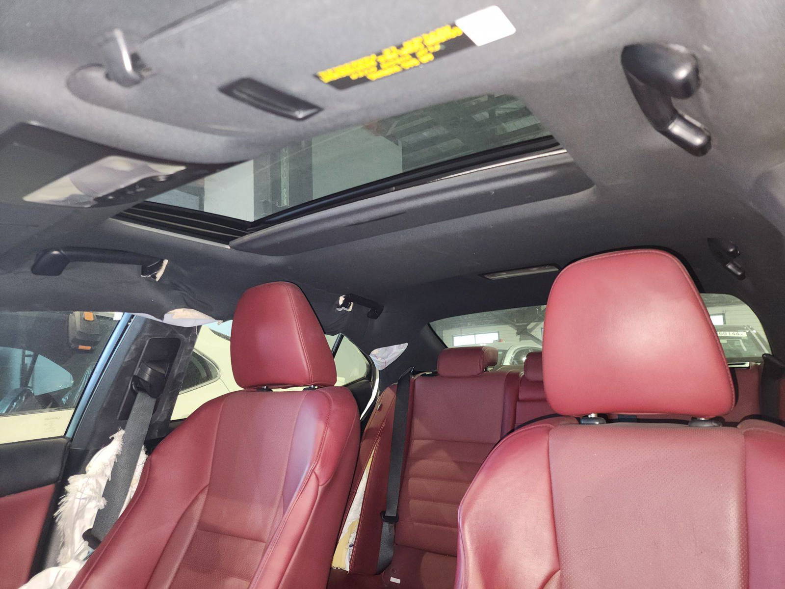 2018 LEXUS IS 300 — 155145 KM — Lot 77528644 — Al Quoz - Marhaba Auctions Used Cars - Image 10