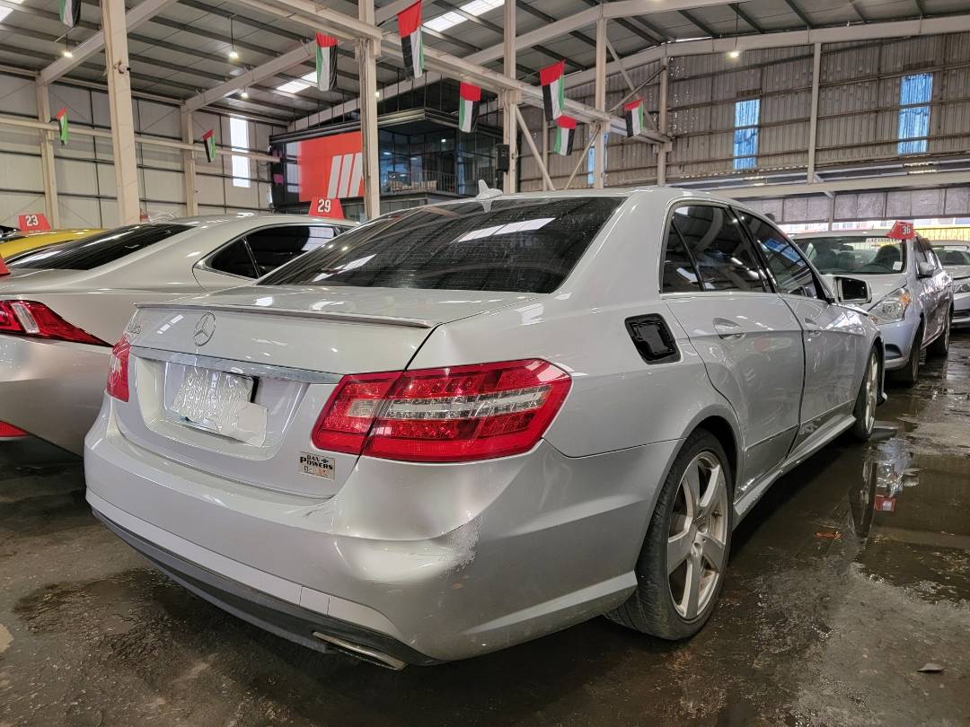 2011 MERCEDES BENZ E 350 — 177858 Miles — Lot 77253563 — Main - Marhaba Auctions Used Cars - Image 3