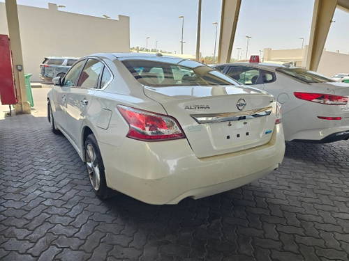 2013 NISSAN ALTIMA at Marhaba Auctions