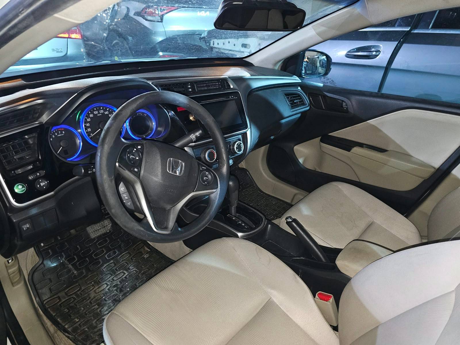 2016 HONDA CITY — 4658 KM — Lot 6642GP030410 - Marhaba Auctions Used Cars - Image 9