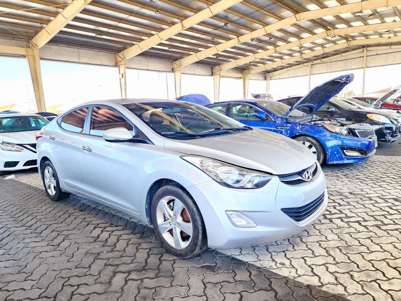 2011 HYUNDAI AVANTE — 80609 KM — Lot 056691 — Souq - Marhaba Auctions Used Cars - Image 4