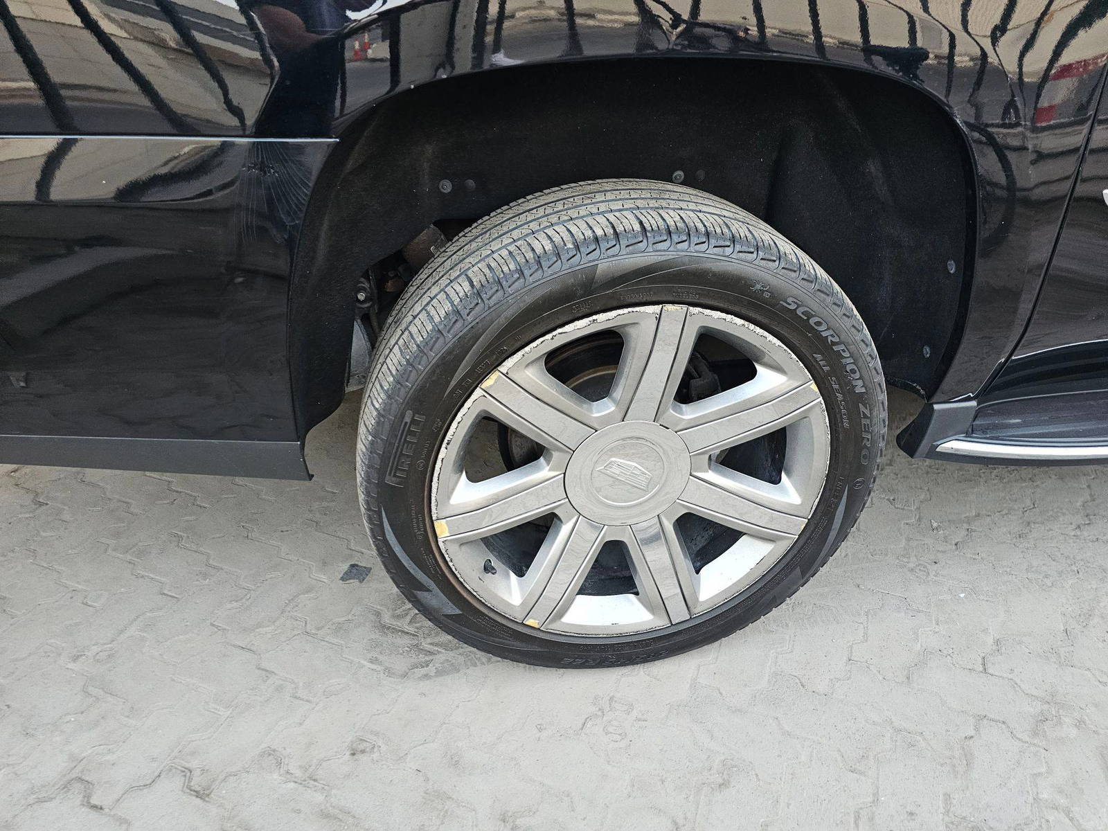 2019 CADILLAC ESCALADE — 189585 Miles — Lot R162914 — Main - Marhaba Auctions Used Cars - Image 6