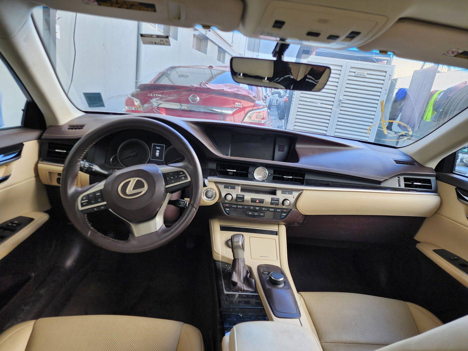 2016 LEXUS ES 350 — 128046 Miles — Lot 76902334 — Al Quoz - Marhaba Auctions Used Cars - Image 8