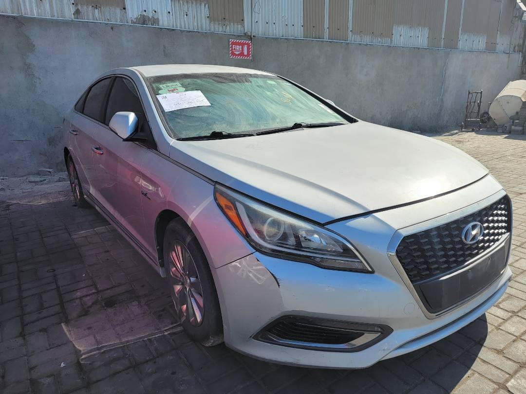 2017 HYUNDAI SONATA — 131601 Miles — Lot L35HA061388 — Main - Marhaba Auctions Used Cars - Image 4