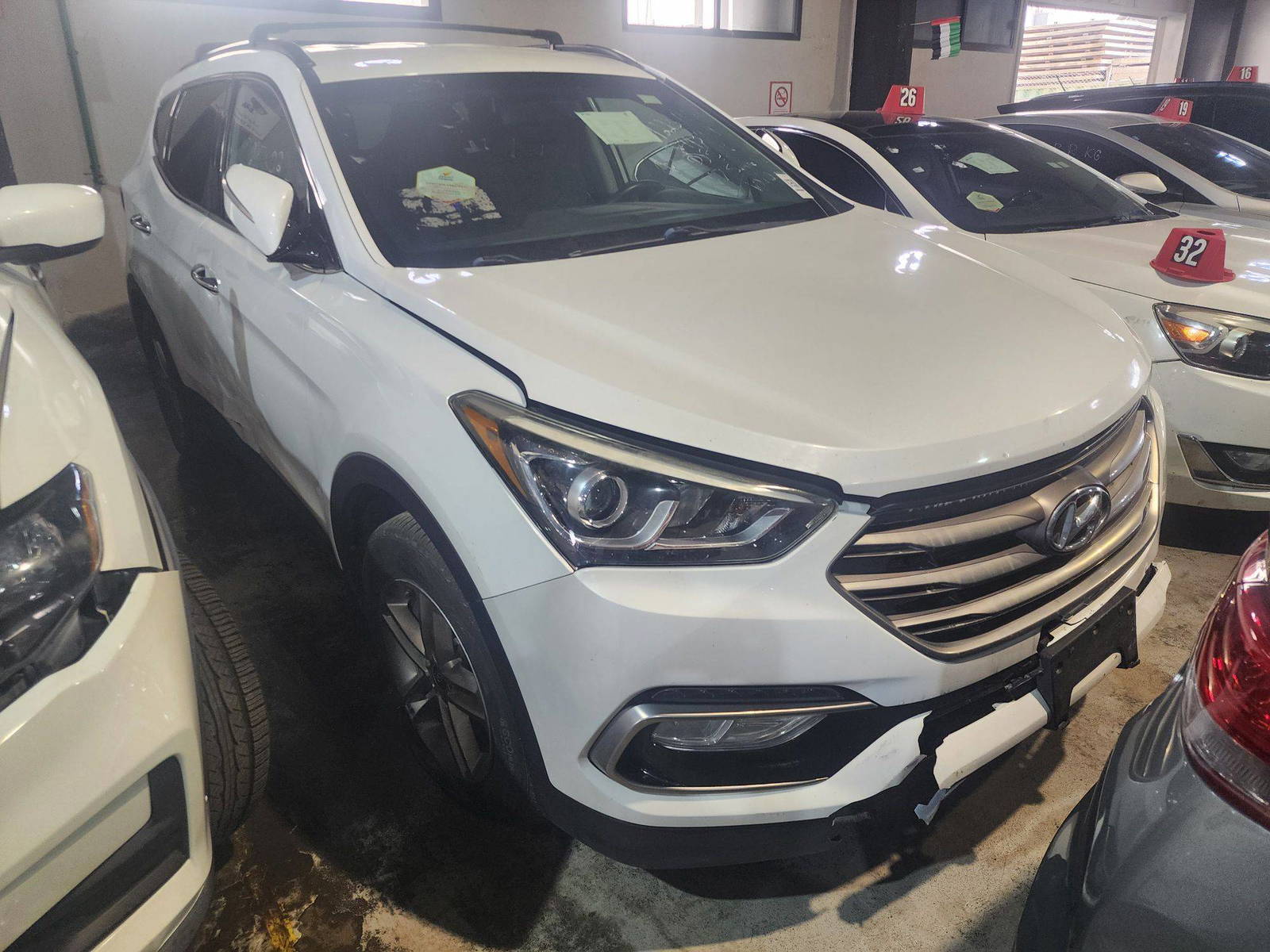 2017 HYUNDAI SANTA FE — 174619 KM — Lot HG443999 — Souq - Marhaba Auctions Used Cars - Image 4