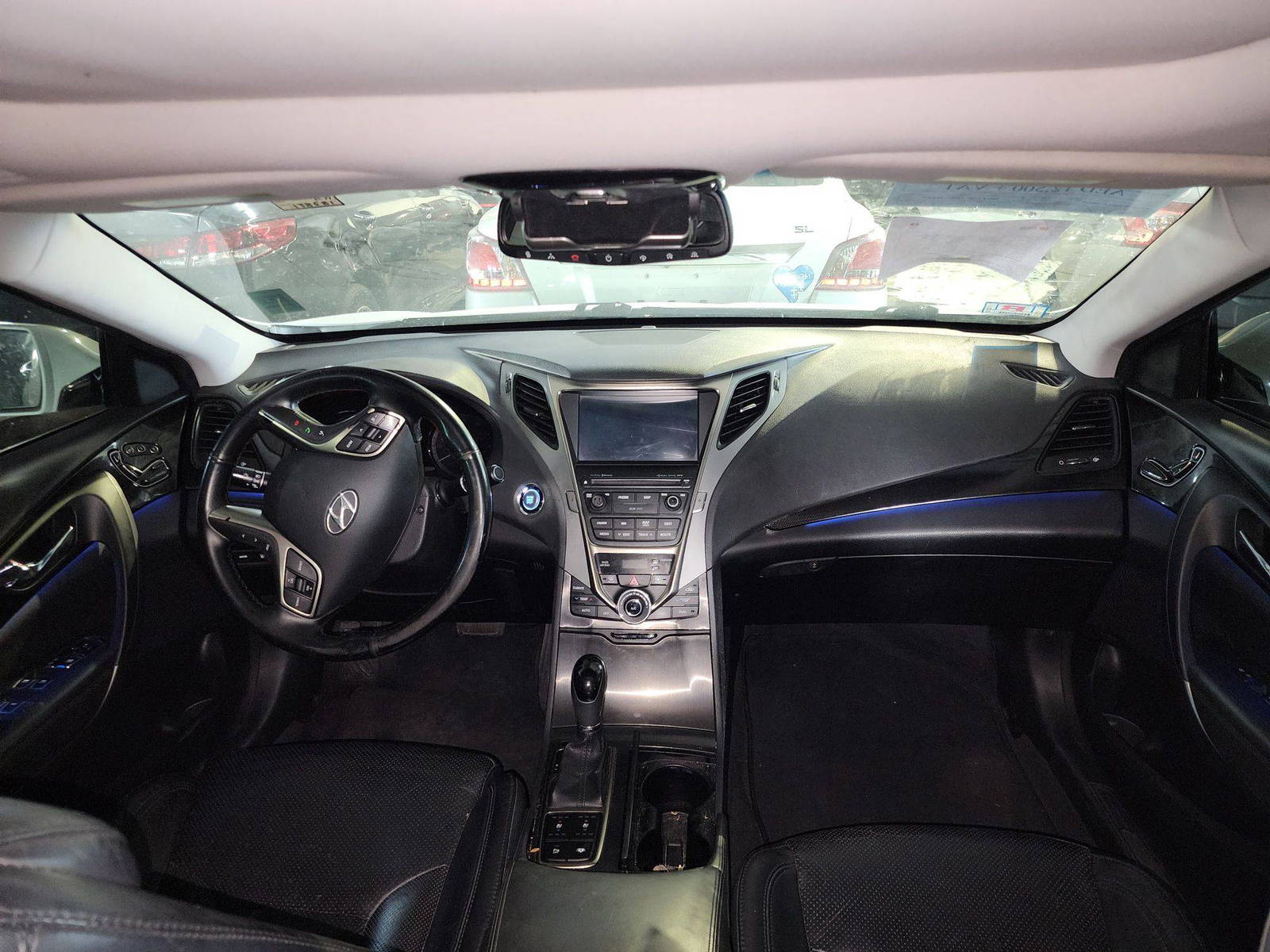 2014 HYUNDAI AZERA — 138581 Miles — Lot 342081 — Souq - Marhaba Auctions Used Cars - Image 8