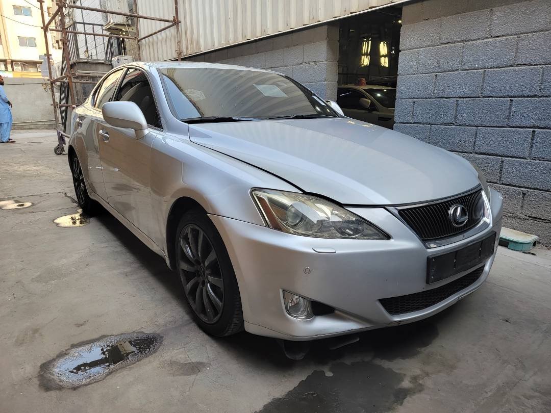 2006 LEXUS IS 250 — 243629 KM — Lot 002685 — Main - Marhaba Auctions Used Cars - Image 4