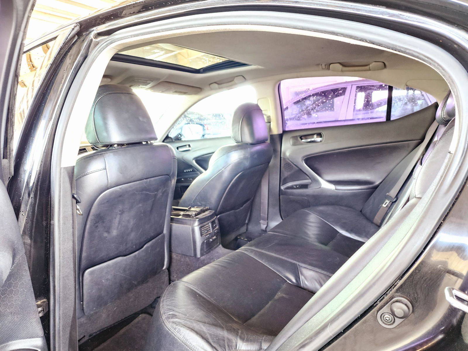 2007 LEXUS IS-350 — 206611 Miles — Lot 125487 — Souq - Marhaba Auctions Used Cars - Image 6