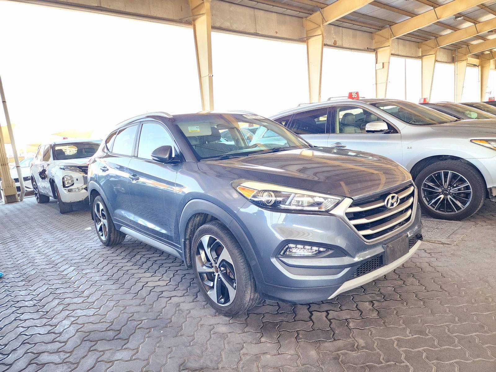 2017 HYUNDAI TUCSON — 144205 Miles — Lot 42513335 — Souq - Marhaba Auctions Used Cars - Image 4