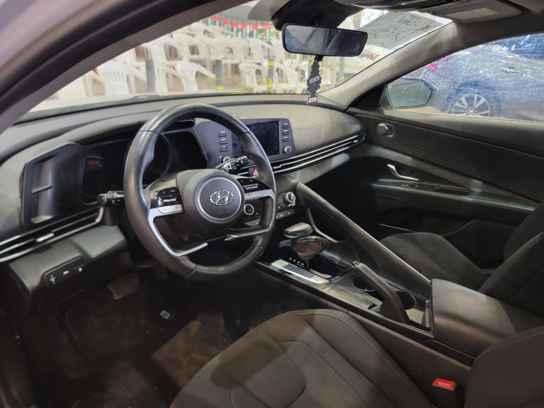 2022 HYUNDAI ELANTRA — 81075 KM — Lot 12128402 — Main - Marhaba Auctions Used Cars - Image 6