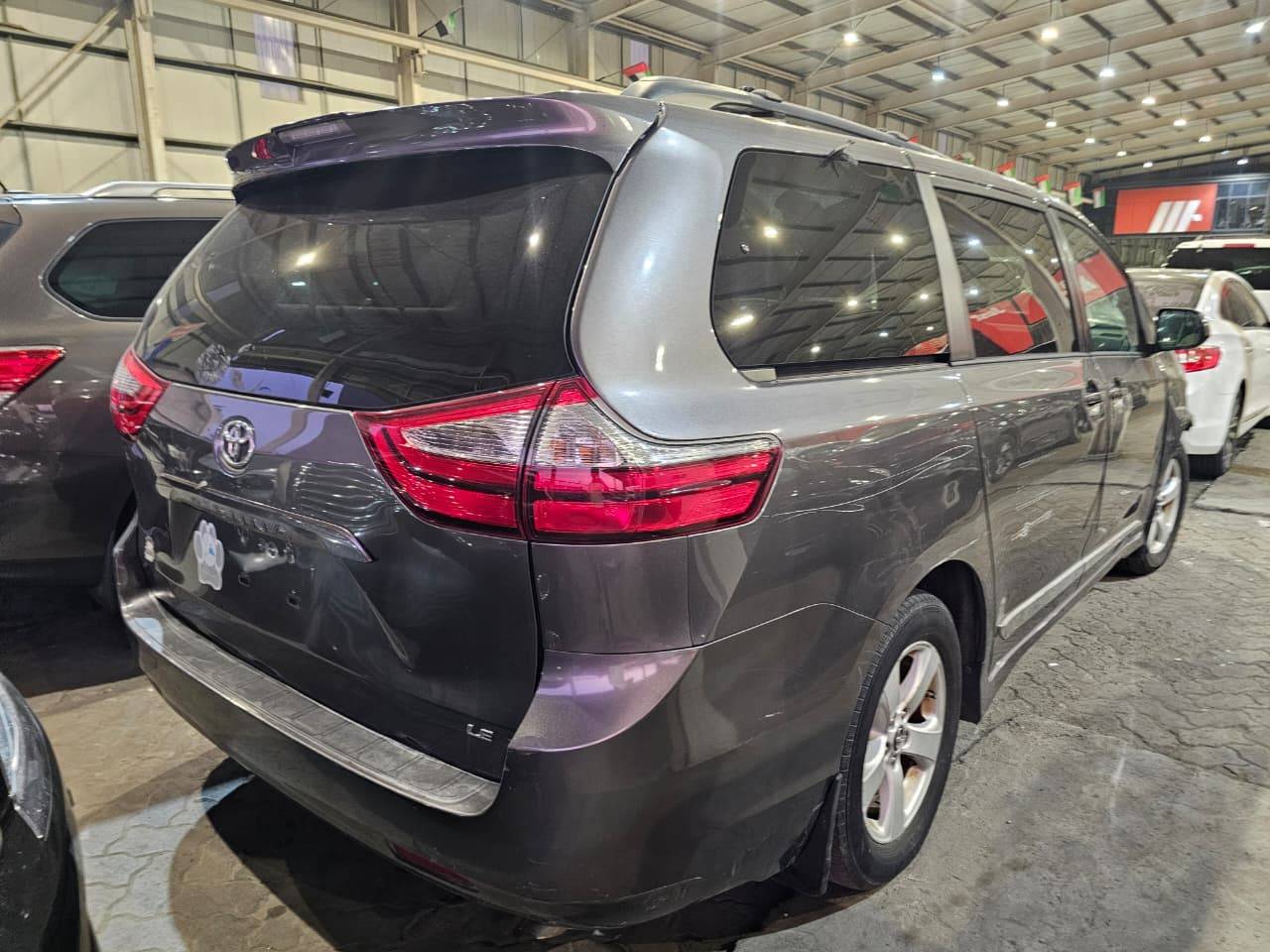 TOYOTA SIENNA 2018 - Marhaba Auction Used Cars - Image 6