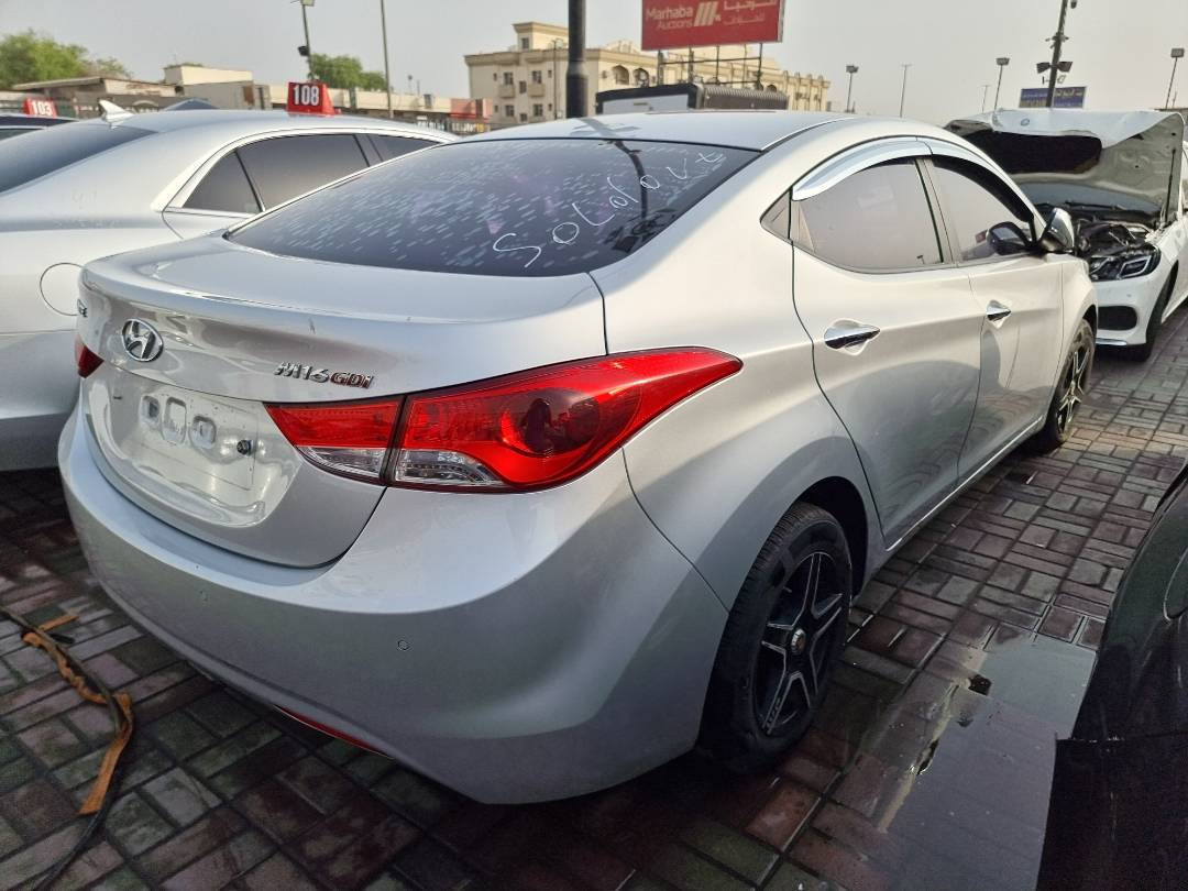 2012 HYUNDAI AVANTE — 127529 KM — Lot 215487 — Ind. 12 - Marhaba Auctions Used Cars - Image 4