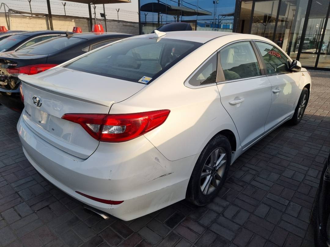 2015 HYUNDAI SONATA — 101105 Miles — Lot 214587 — Ind. 12 - Marhaba Auctions Used Cars - Image 4