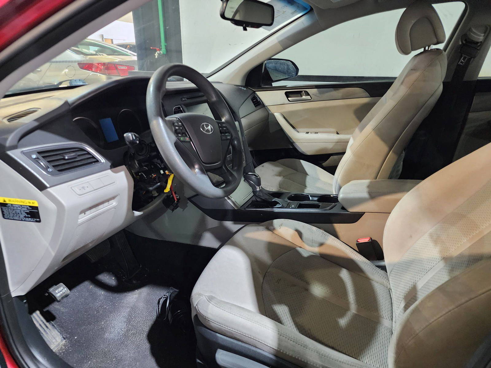 2016 HYUNDAI SONATA — 135943 Miles — Lot 63808 — Al Quoz - Marhaba Auctions Used Cars - Image 9