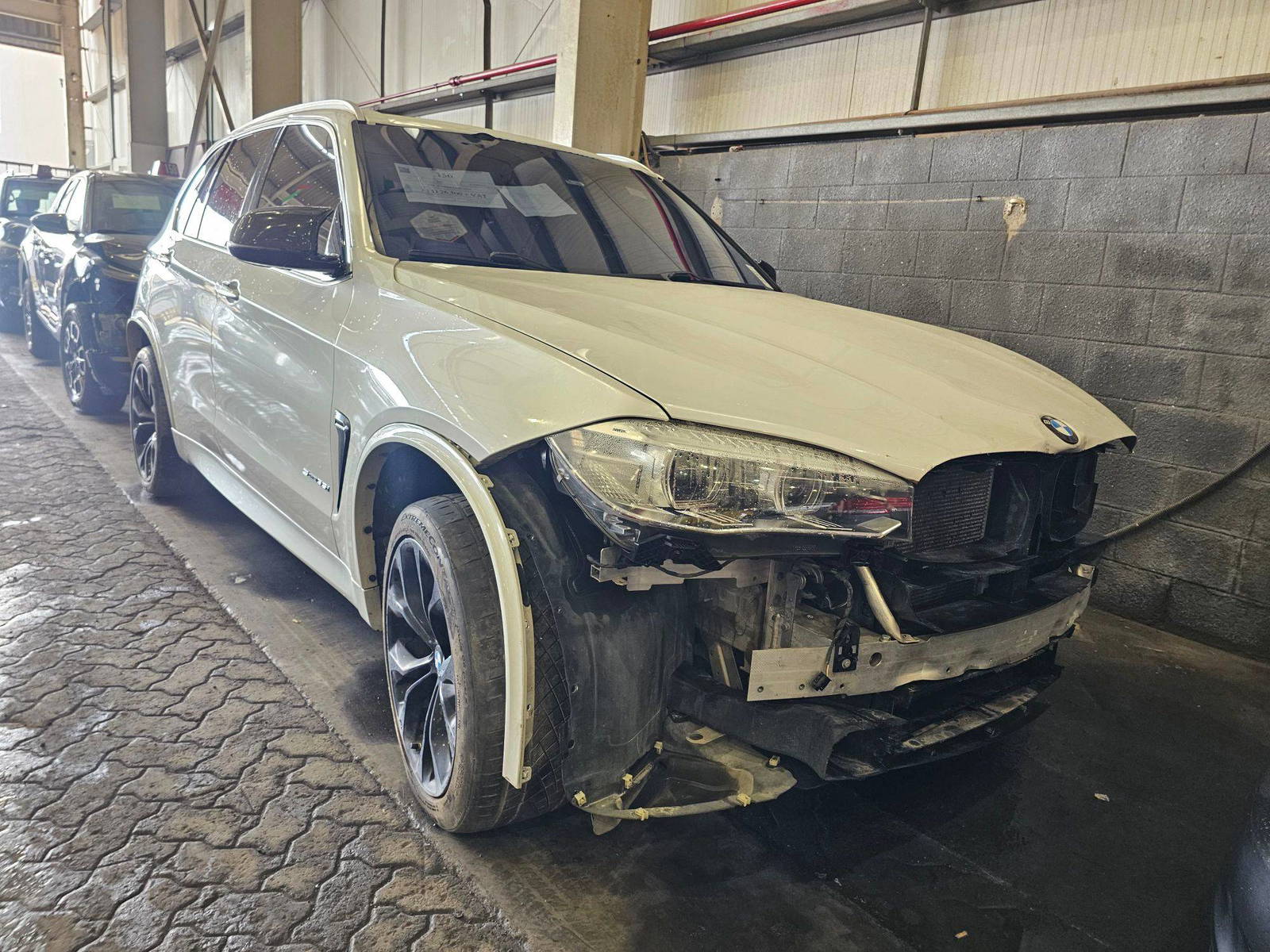 BMW X5 SDRIVE35I 2017 - Marhaba Auction Used Cars - Image 6