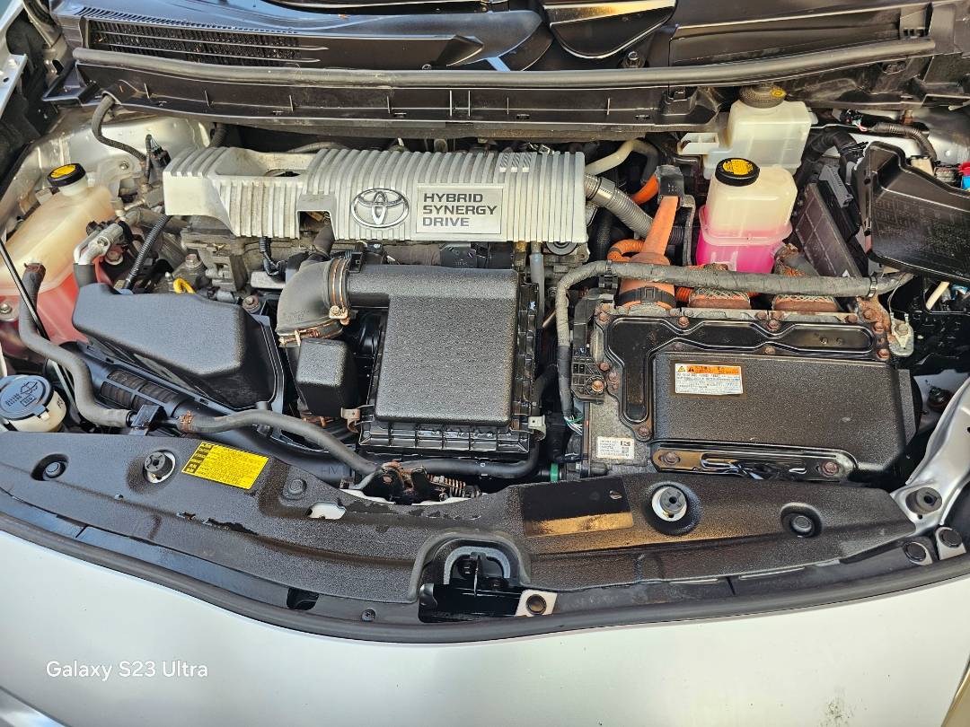 2013 TOYOTA PRIUS — 182226 Miles — Lot 5642584 — Main - Marhaba Auctions Used Cars - Image 9