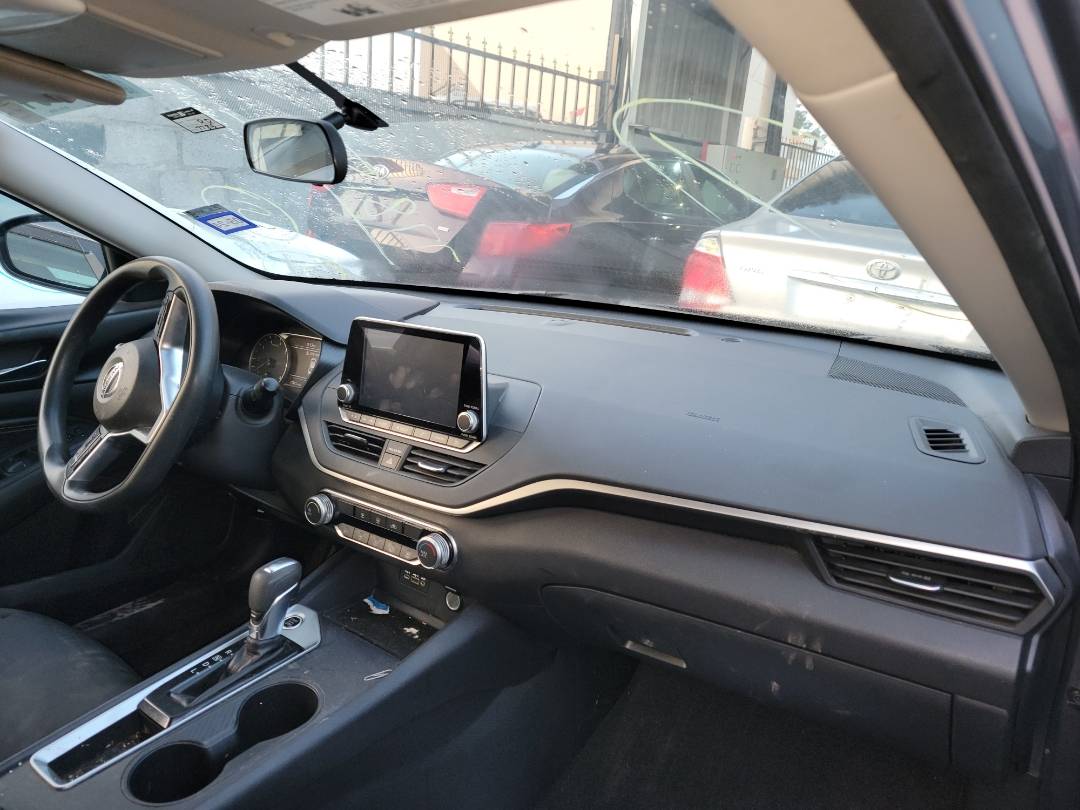 2020 NISSAN ALTIMA — 77815 Miles — Lot 197578 - Marhaba Auctions Used Cars - Image 4