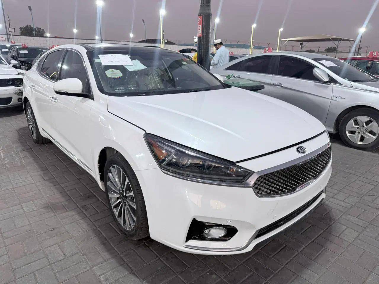 KIA CADENZA 2018 view 2