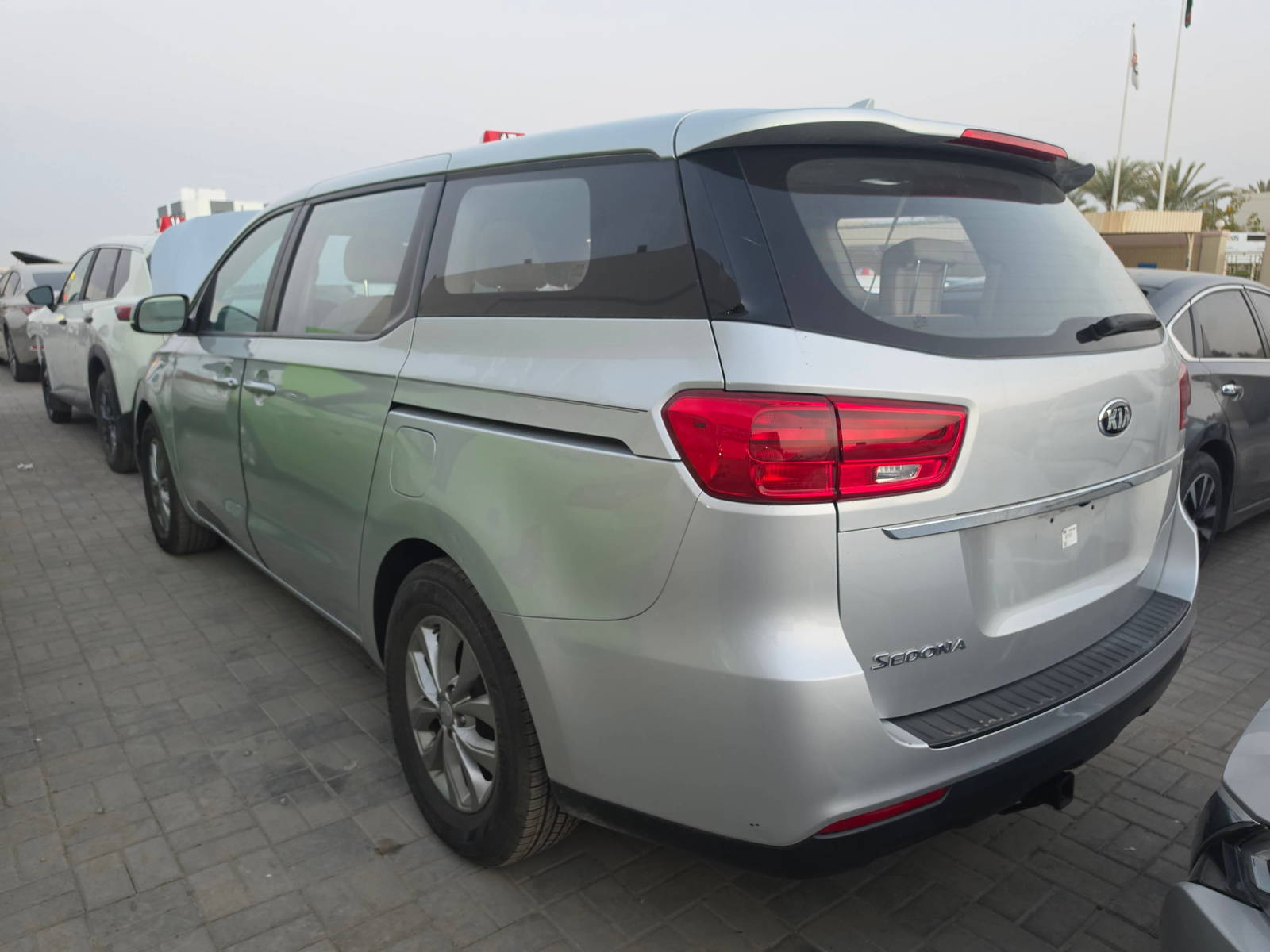 2019 KIA SEDONA — 150863 Miles — Lot 538456 - Marhaba Auctions Used Cars - Image 5