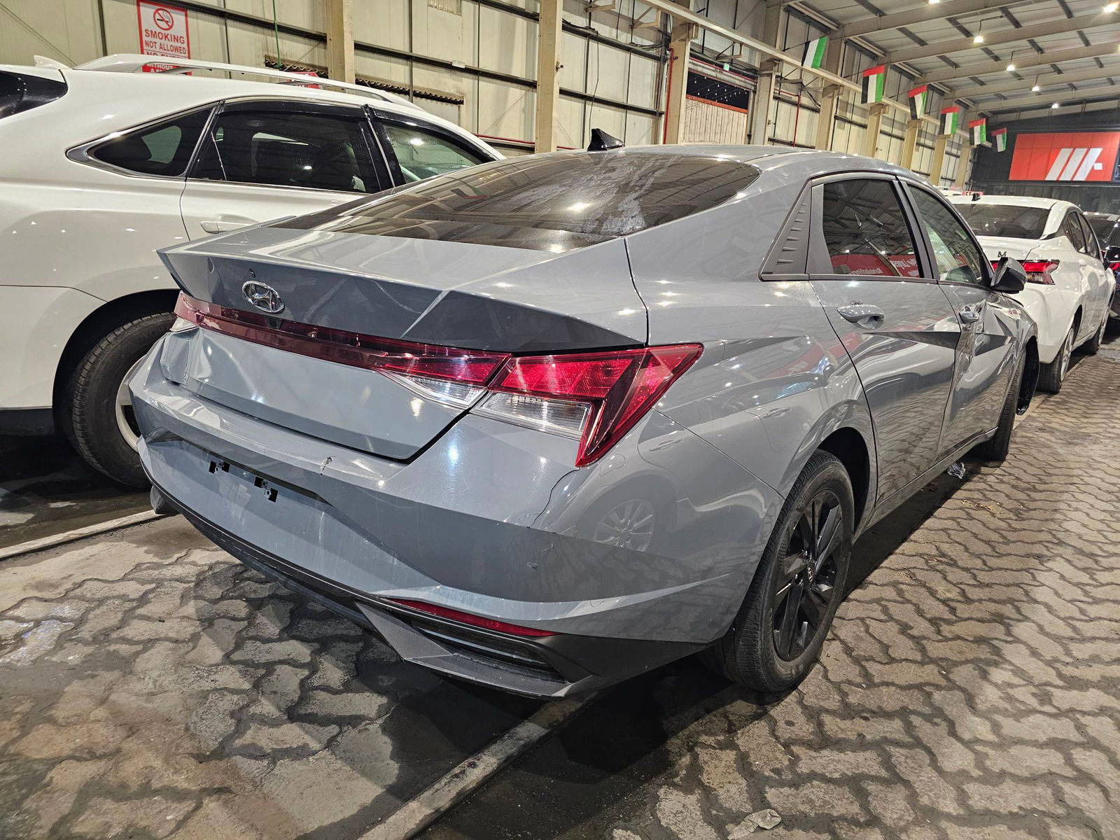 2021 HYUNDAI ELANTRA — 87015 KM — Lot 145556 — Main - Marhaba Auctions Used Cars - Image 3