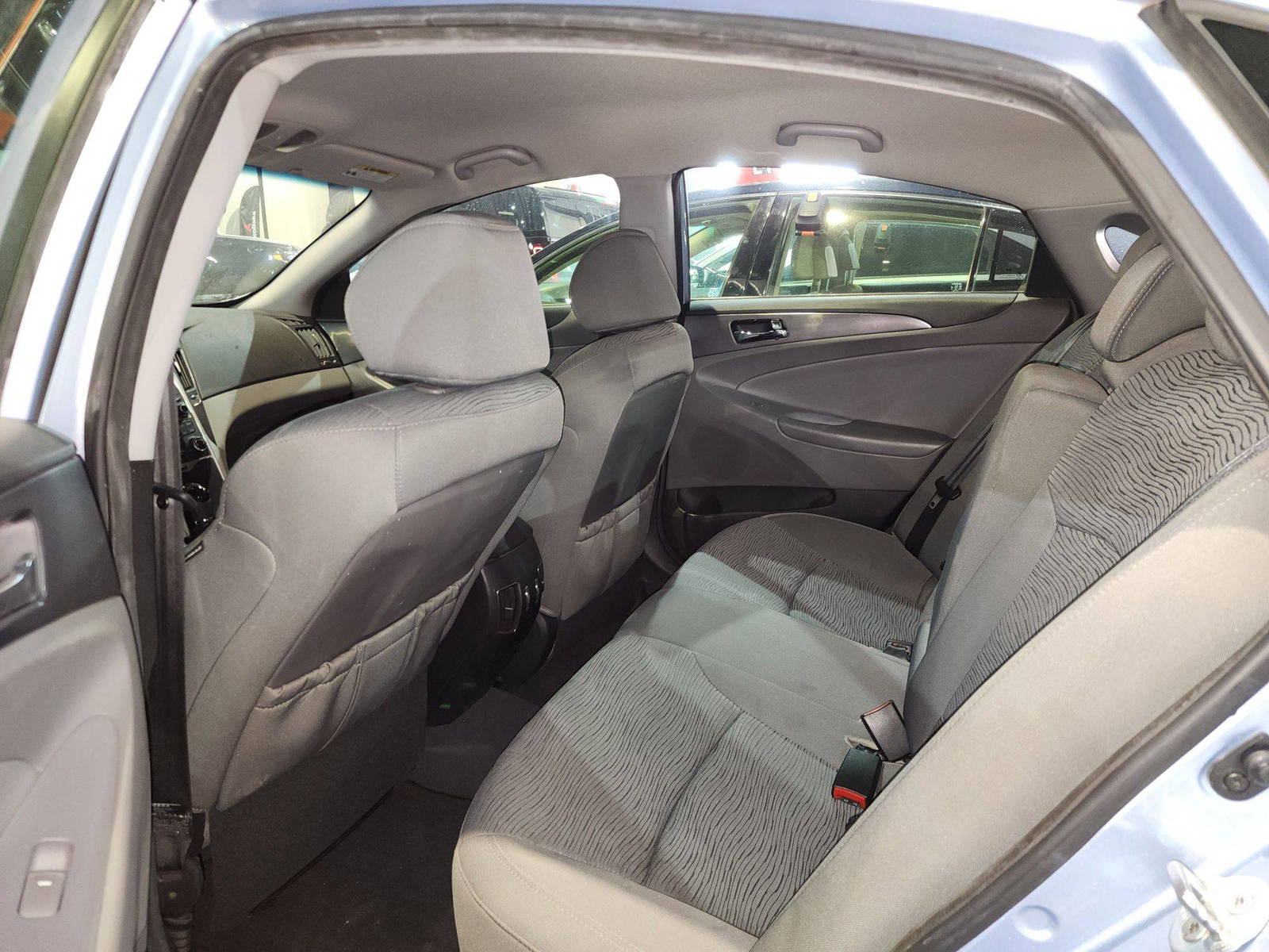 2013 HYUNDAI SONATA — 137510 Miles — Lot 099522 — Al Quoz - Marhaba Auctions Used Cars - Image 7