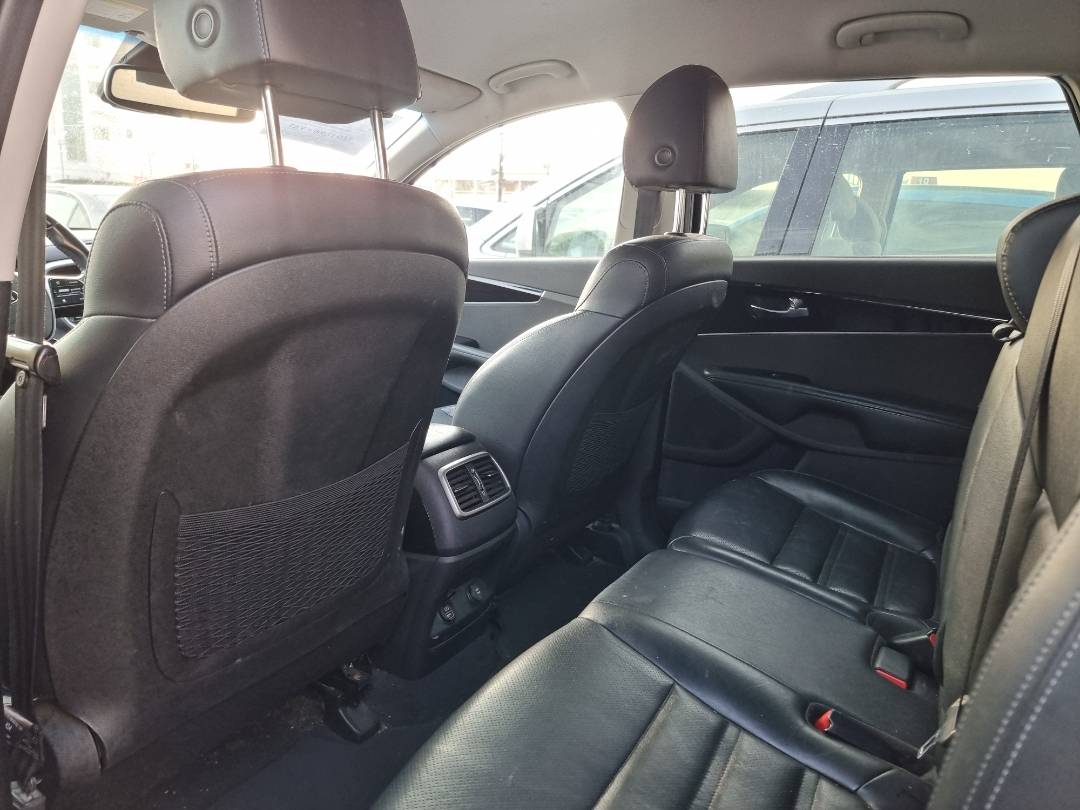2019 KIA SORENTO — 228647 Miles — Lot 452672 — Ind. 12 - Marhaba Auctions Used Cars - Image 6