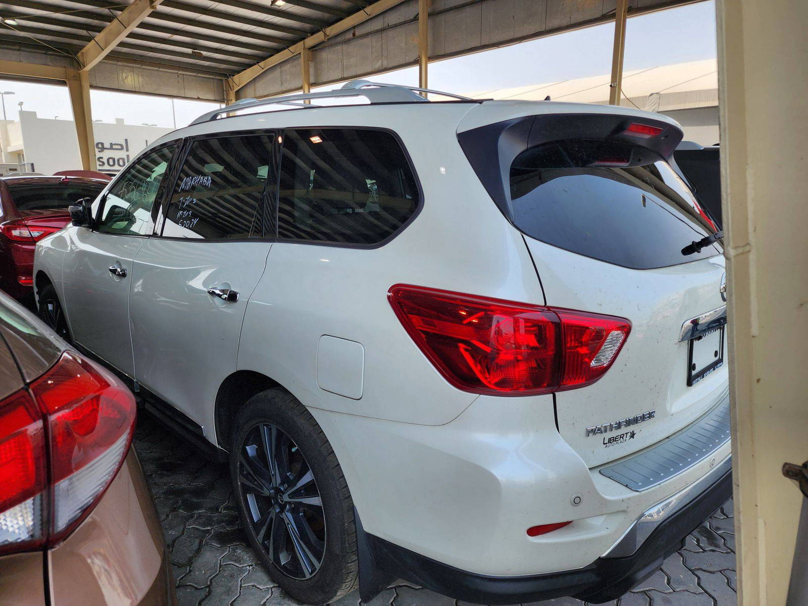 2018 NISSAN PATHFINDER — 111196 Miles — Lot 52234 — Souq - Marhaba Auctions Used Cars - Image 3