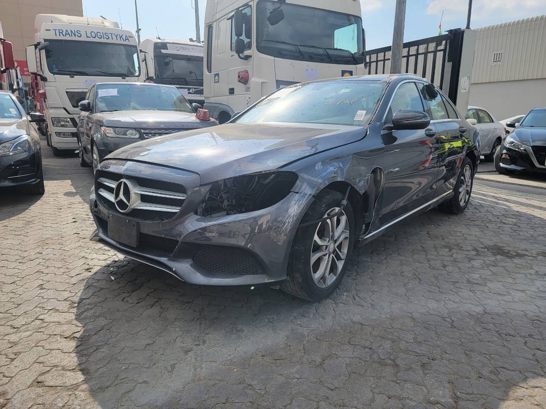 2016 MERCEDES BENZ C300 — 99862 Miles — Lot GU113378 — Main - Marhaba Auctions Used Cars - Image 4