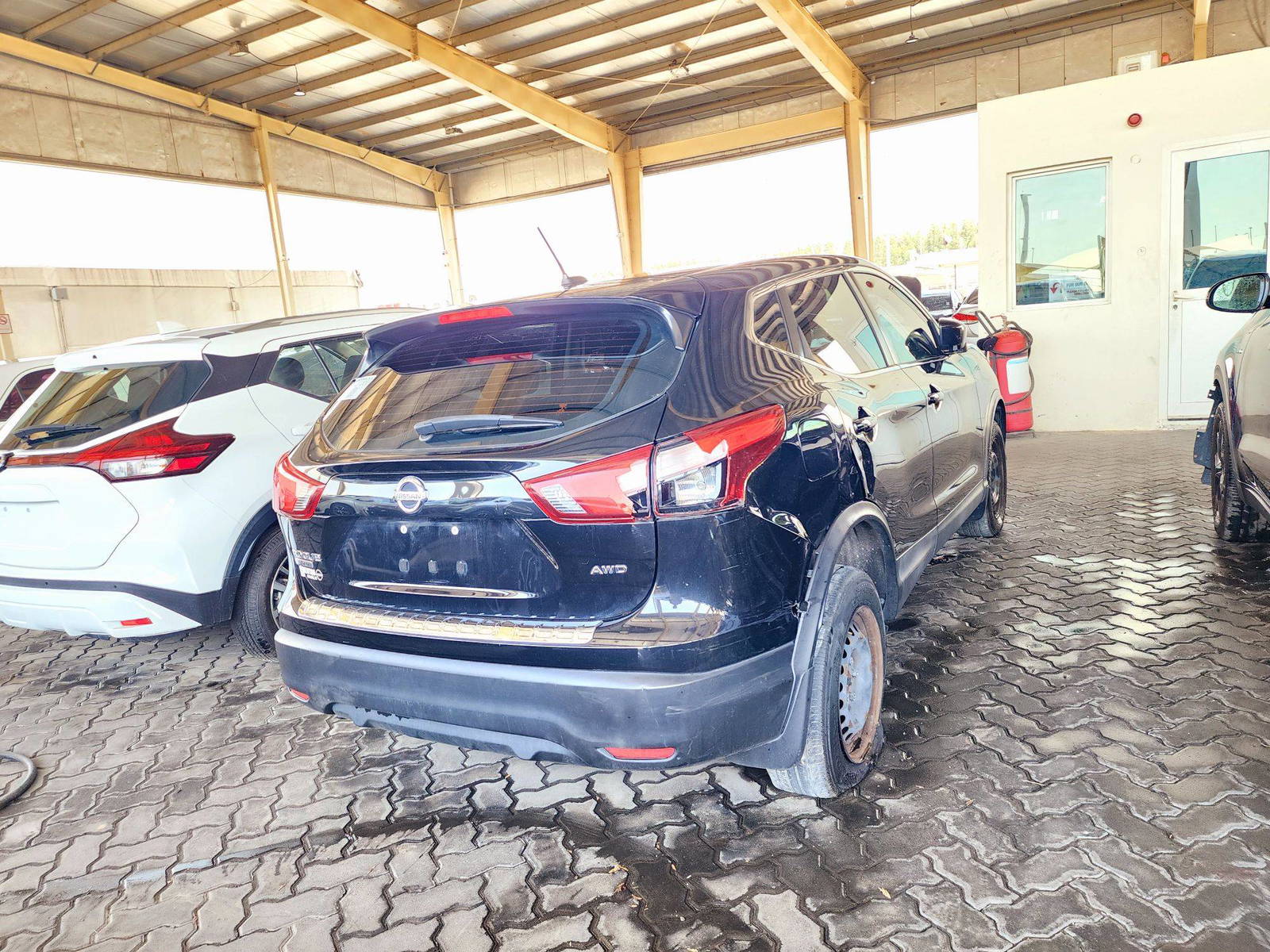 2017 NISSAN ROGUE SPORTS — 146994 Miles — Lot 3827380 — Souq - Marhaba Auctions Used Cars - Image 3