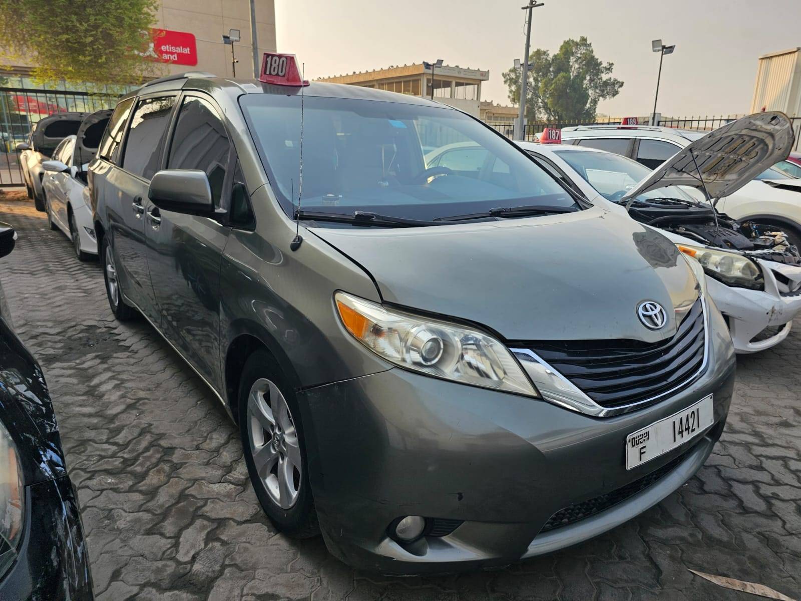 2013 TOYOTA SIENNA — Lot DS326949 — Main - Marhaba Auctions Used Cars - Image 3
