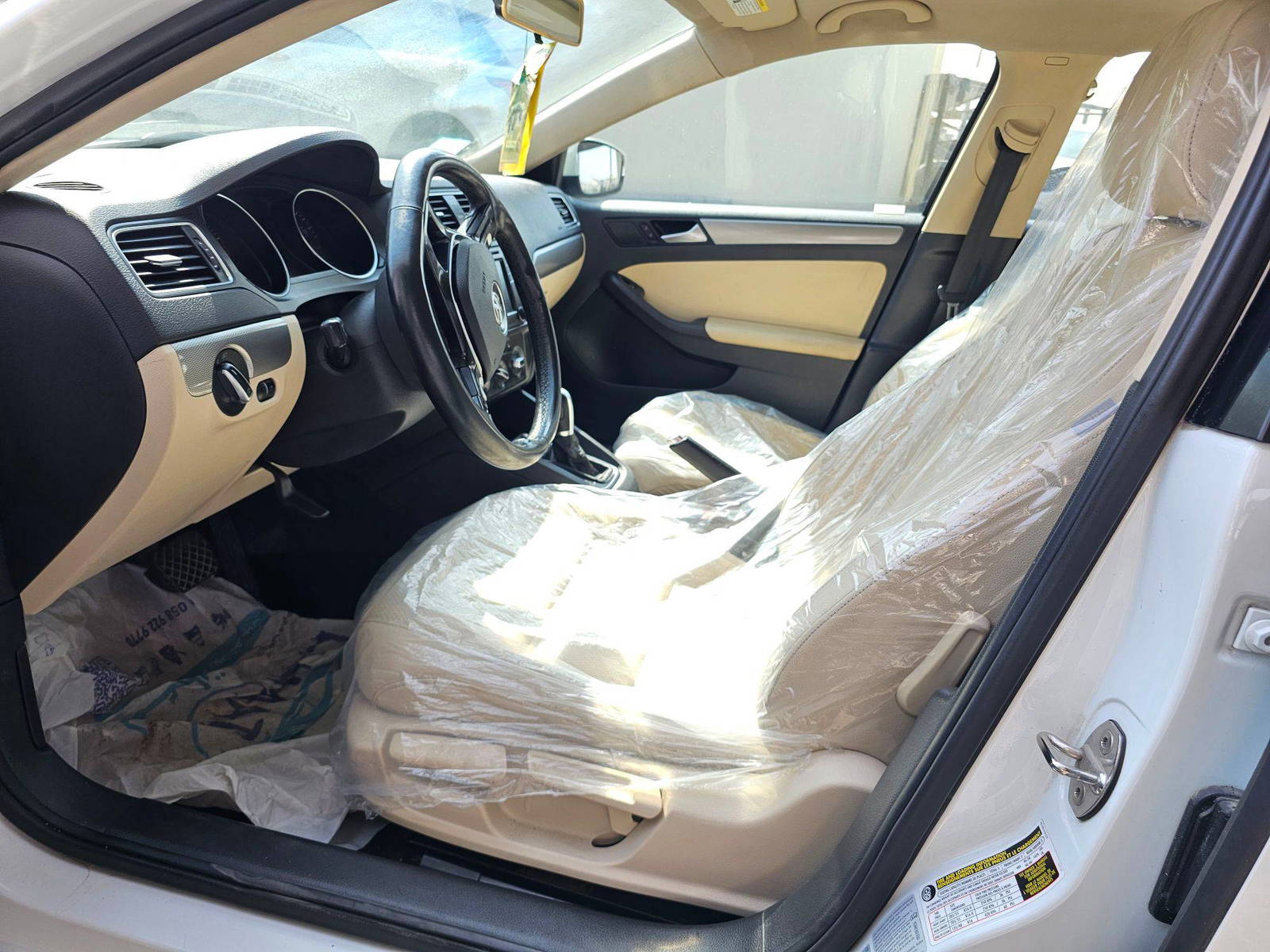 VOLKSWAGEN JETTA 2017 - Marhaba Auction Used Cars - Image 9