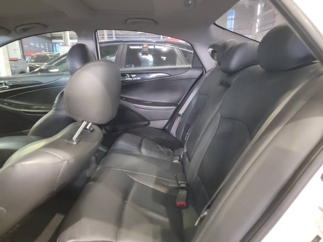 2012 HYUNDAI SONATA — 152588 Miles — Lot 351243 — Main - Marhaba Auctions Used Cars - Image 7