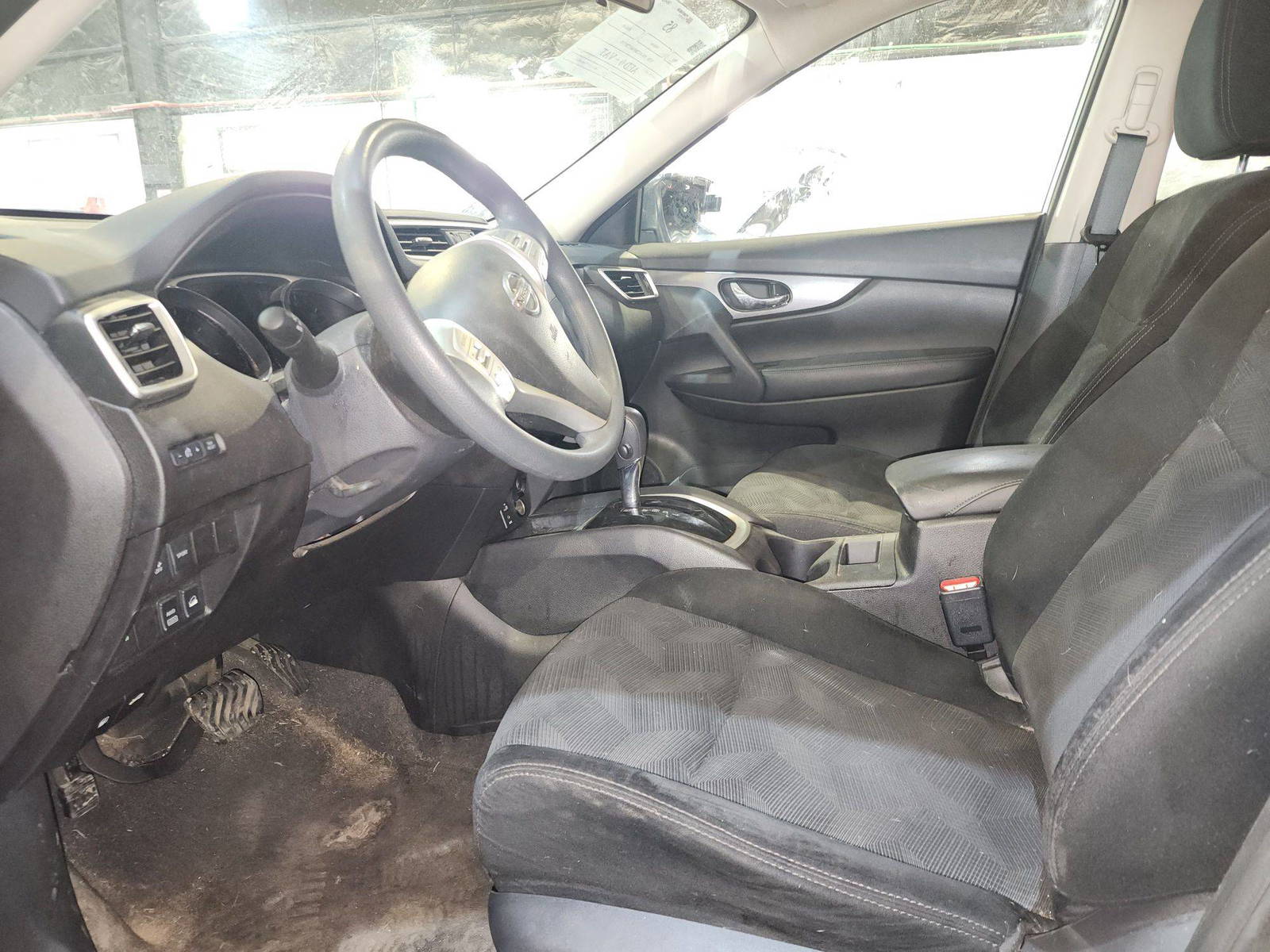 2015 NISSAN ROGUE — 77368 Miles — Lot 85156035 — Souq - Marhaba Auctions Used Cars - Image 9