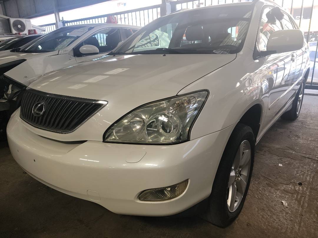 2004 LEXUS RX 330 — 207816 Miles — Lot 40035472 - Marhaba Auctions Used Cars - Image 8